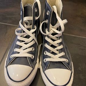 Converse All Star Leather High Top - like new